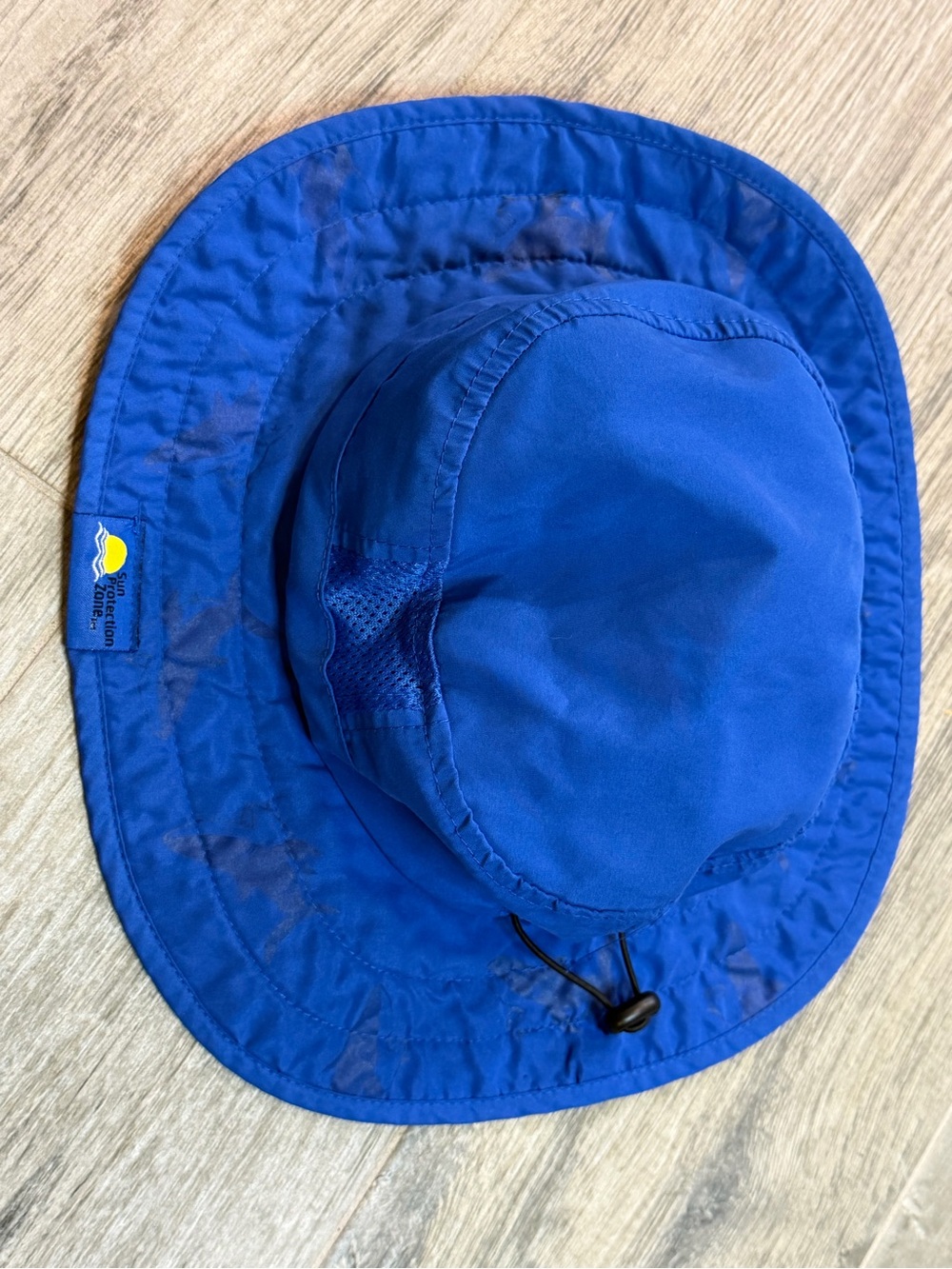 Sun Protection Zone UPF 50 UV Shark Print Wide Brim Bucket Hat with Chin Strap
